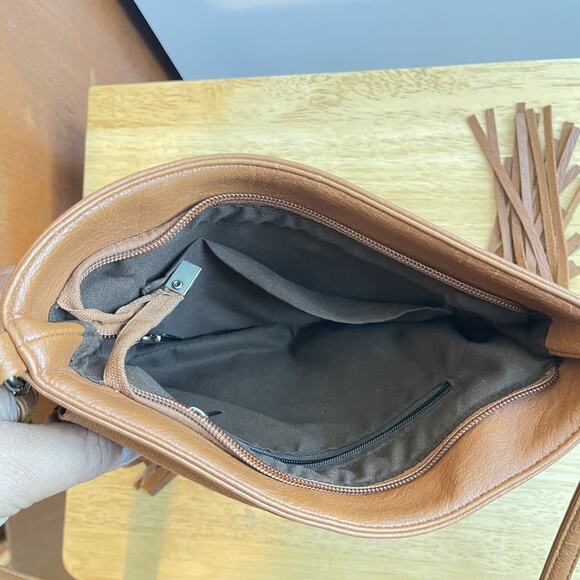 HDE Women's PU Leather Hobo Fringe Crossbody Tassel Purse Vintage Small Handbag - Picture 7 of 8